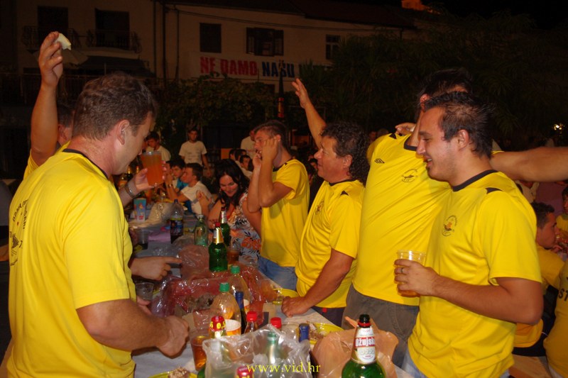 Nocprvaka2012 (9)